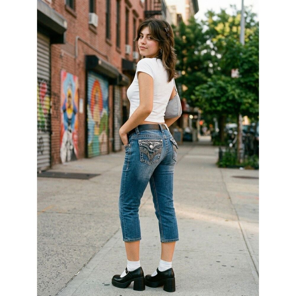 Vigoss The New York Capri Jeans Womens 9/10 Embellished Bling Flap Pockets Y2K